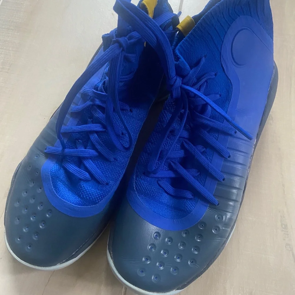 Stephen Curry Under Armour Curry 4 Basketball Shoes Youth 6.5 Blue Yellow